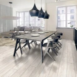Liberty Floors County Oak - Lustre 8mm High Gloss Laminate Flooring (217791) -Liberty Floors county oak lustre 8mm high gloss laminate flooring 217791 p84873 196368 image